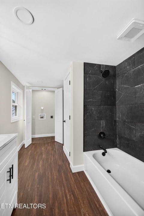 Tiny photo for 145 W Meeting St, Dandridge, TN 37725 (MLS # 1355063)
