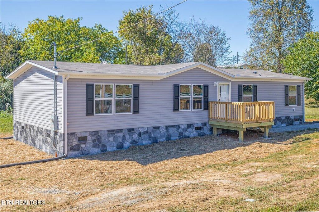 Photo of 2167 Walnut St, White Pine, TN 37890 (MLS # 1318926)