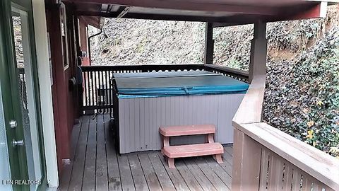 Tiny photo for 547 Hawks Tr, Gatlinburg, TN 37738 (MLS # 1340562)