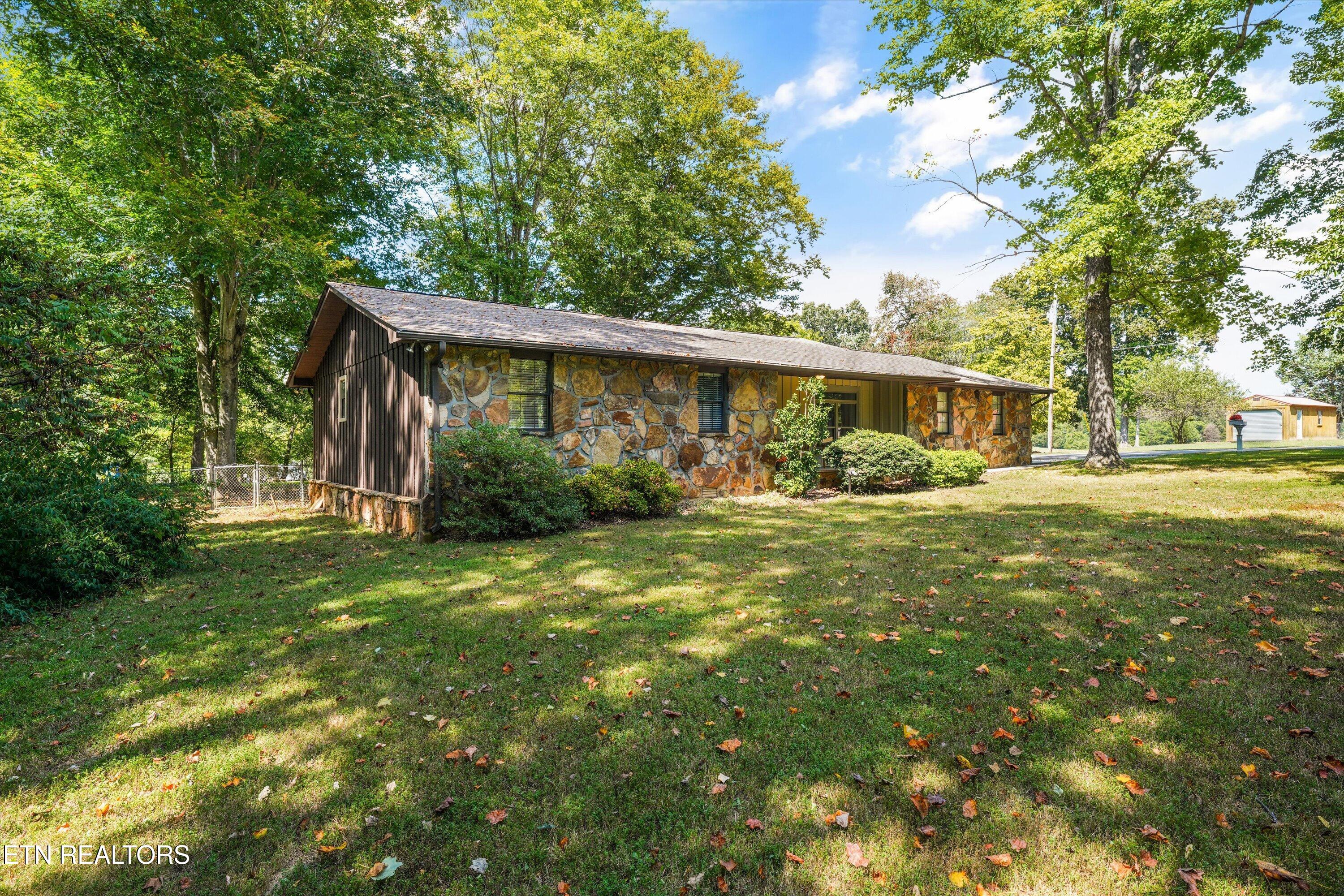 405 Sportsman Rd