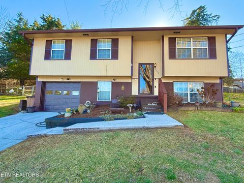 Photo of 5720 Aloha Ave, Knoxville, TN 37921 (MLS # 1327014)