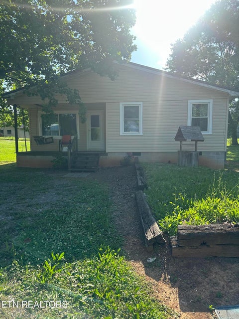 Photo of 204 Marietta St, Madisonville, TN 37354 (MLS # 1344523)