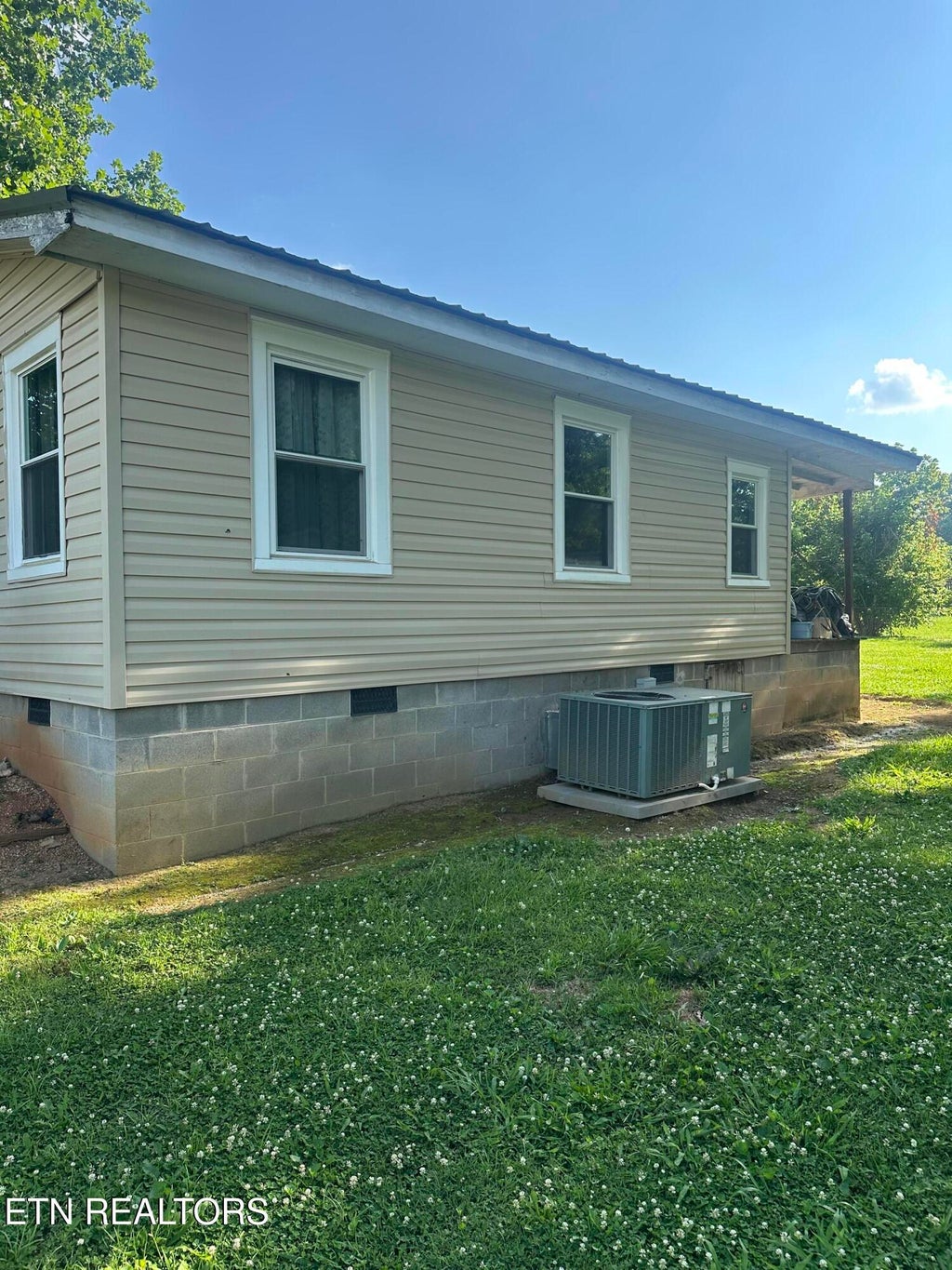 Photo of 204 Marietta St, Madisonville, TN 37354 (MLS # 1344523)