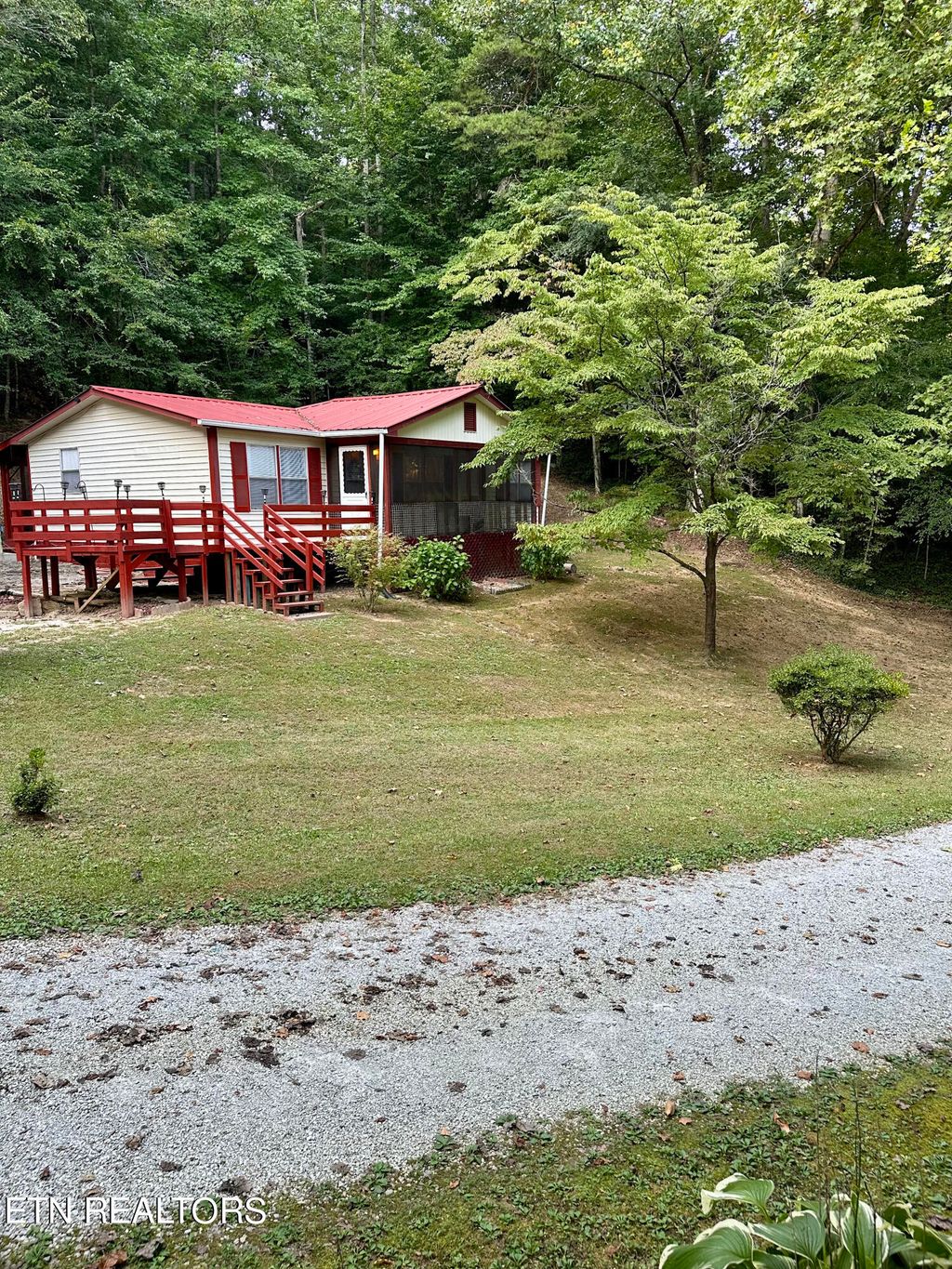 Photo of 793 Frost Botton Rd, Oliver Springs, TN 37840 (MLS # 1274571)