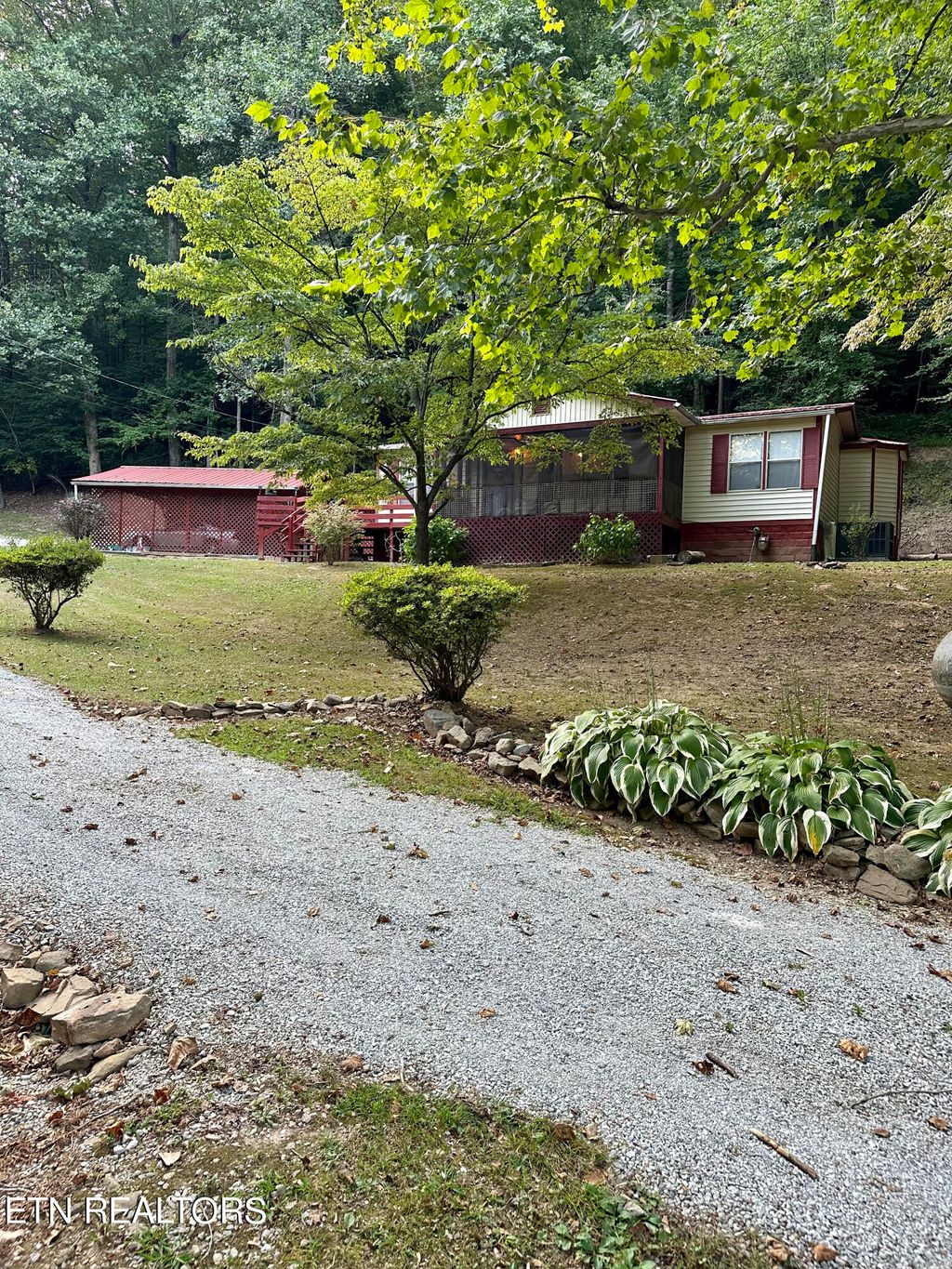 Photo of 793 Frost Botton Rd, Oliver Springs, TN 37840 (MLS # 1274571)