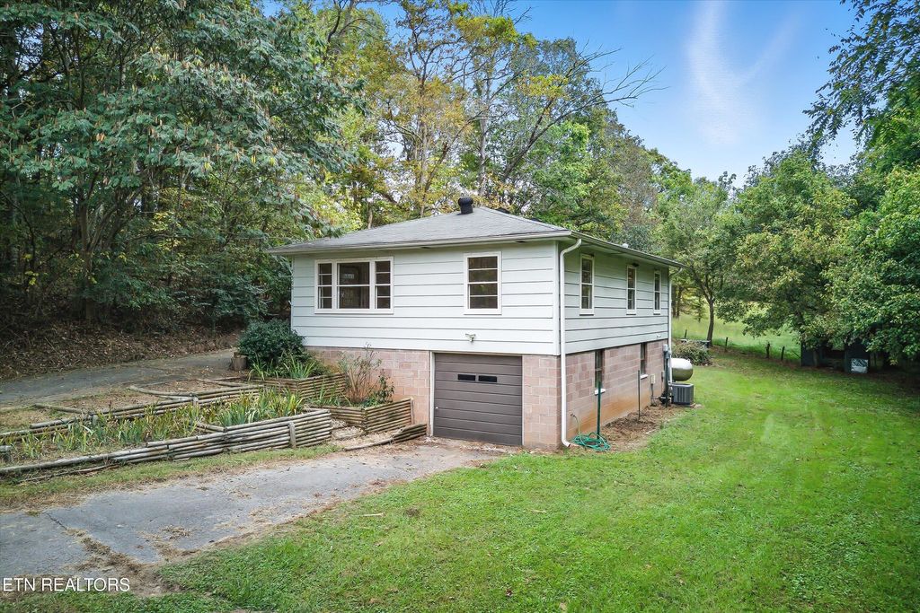 Photo of 7500 Dodson Rd, Knoxville, TN 37920 (MLS # 1318223)