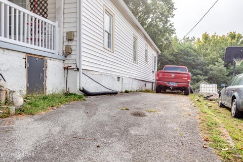 Tiny photo for 506 E Prospect St, LaFollette, TN 37766 (MLS # 1356074)