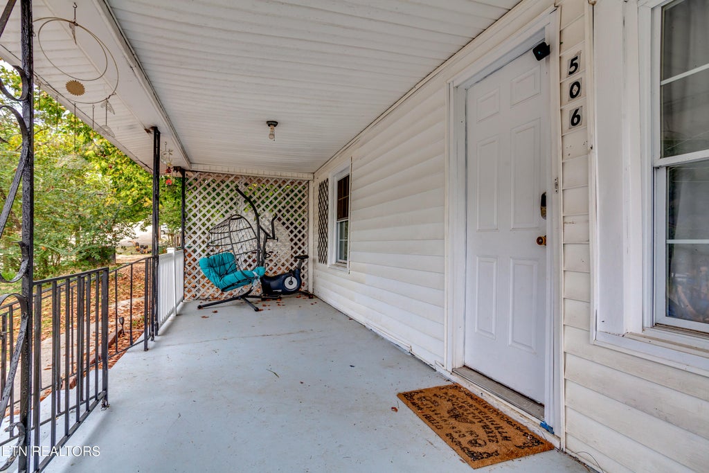 Photo of 506 E Prospect St, LaFollette, TN 37766 (MLS # 1356074)