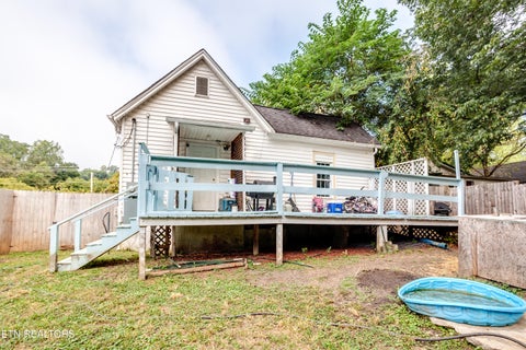 Tiny photo for 506 E Prospect St, LaFollette, TN 37766 (MLS # 1356074)