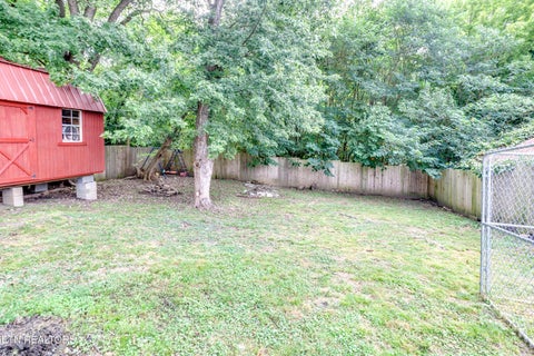 Tiny photo for 506 E Prospect St, LaFollette, TN 37766 (MLS # 1356074)