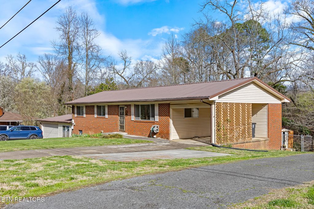Photo of 717 James St, Athens, TN 37303 (MLS # 1332793)