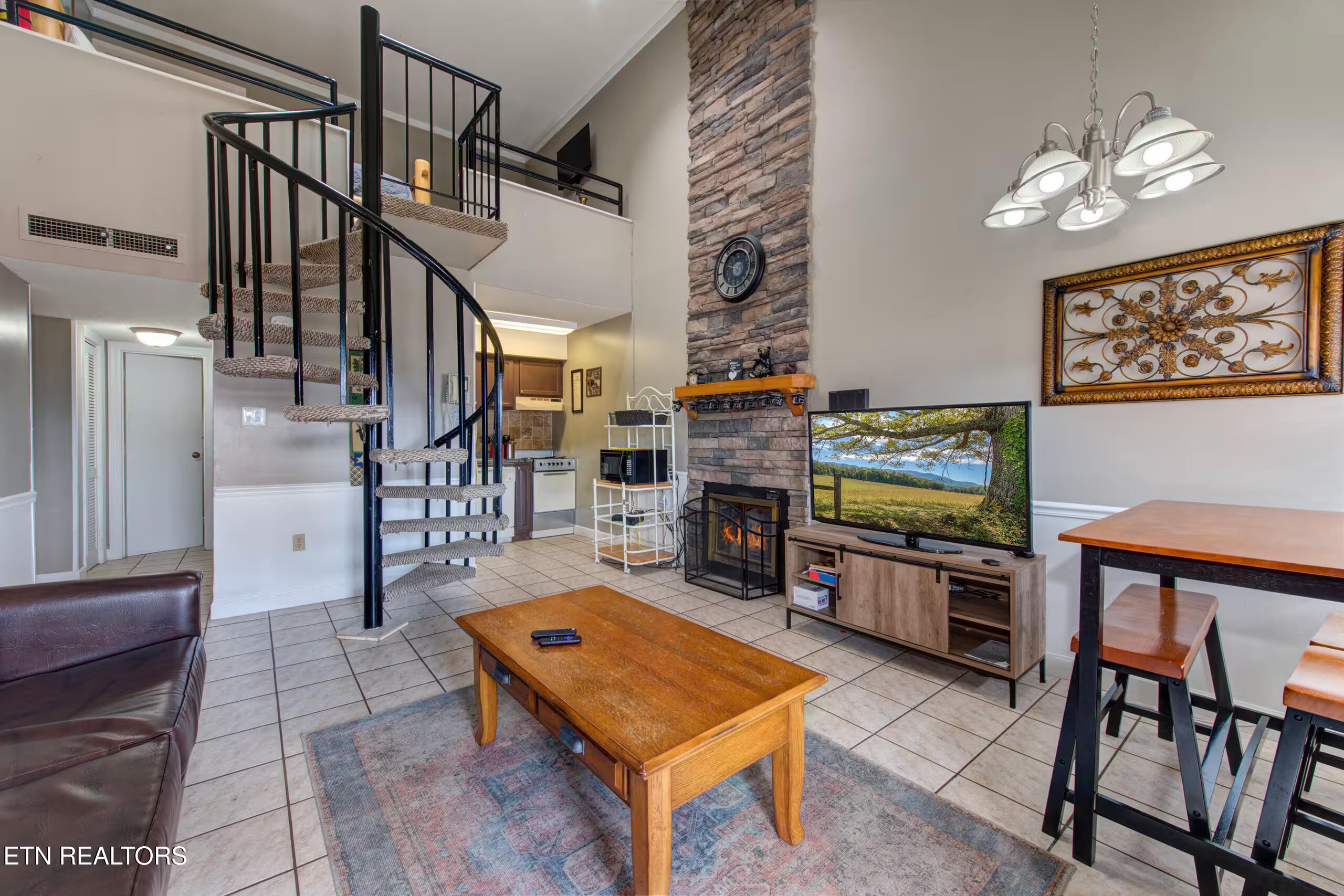 1260 Ski View Drive APT 1305