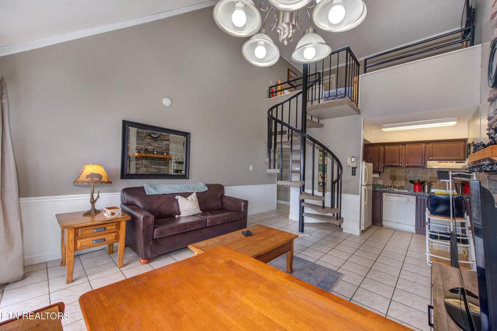 Photo of 1260 Ski View Drive #APT 1305, Gatlinburg, TN 37738 (MLS # 1354442)