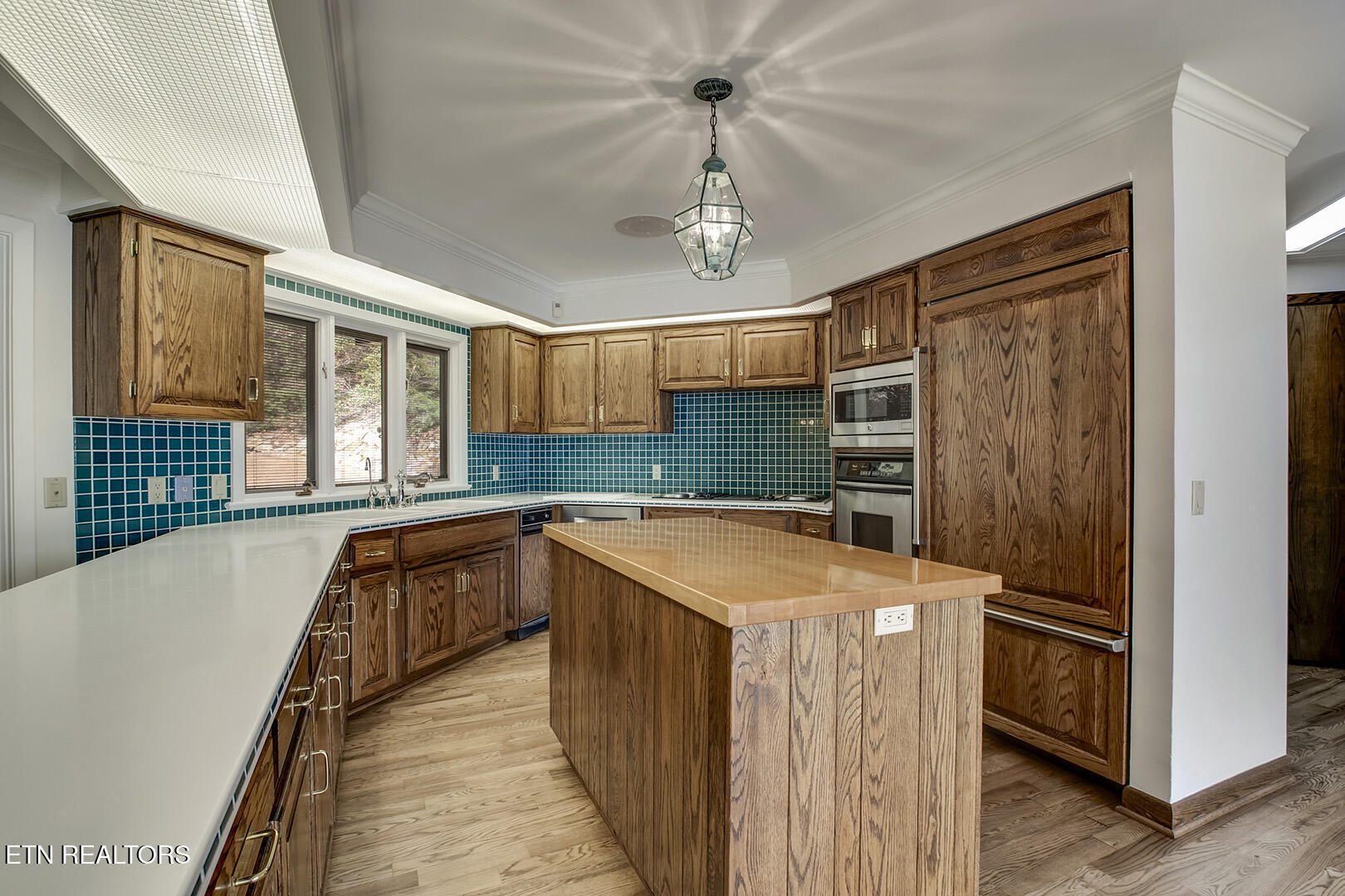 Loudon, Tennessee 37774, United States, 3 Bedrooms Bedrooms, ,4 BathroomsBathrooms,Residential,Active,246603