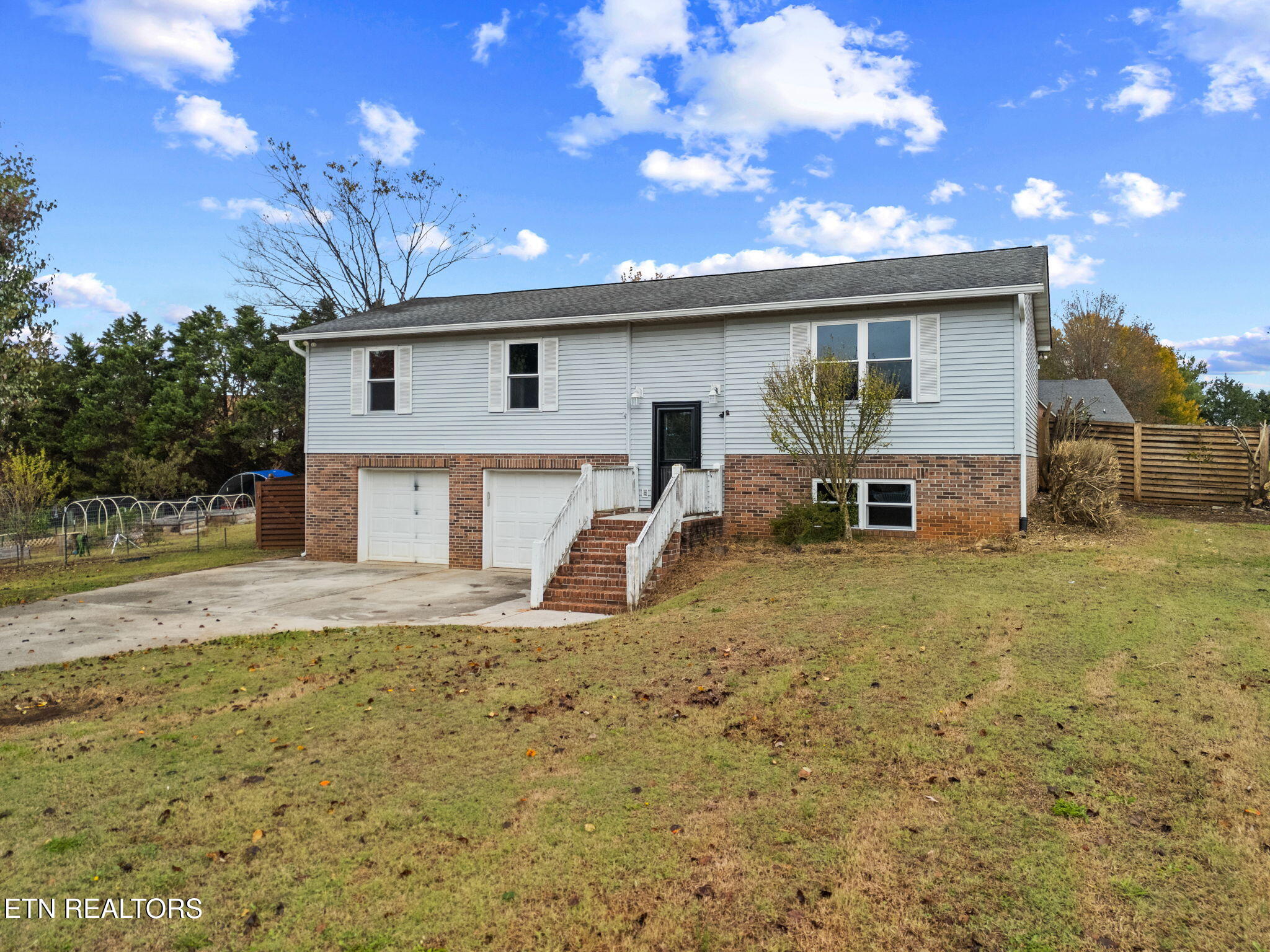 2344 Riverside Drive