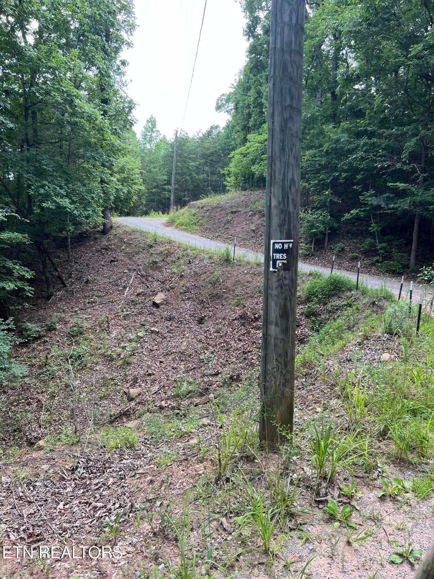 Three Point Rd