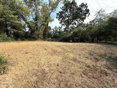 Photo of 204 Waltham Place, Oak Ridge, TN 37830 (MLS # 1315632)