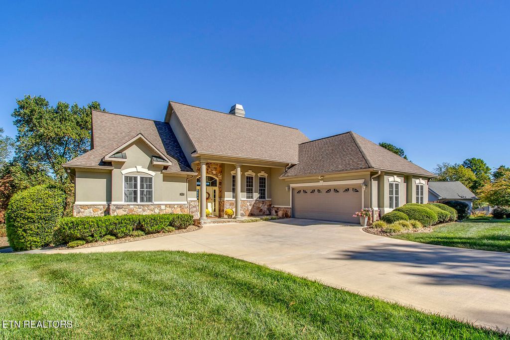 Photo of 409 Skiatook Lane, Loudon, TN 37774 (MLS # 1325209)