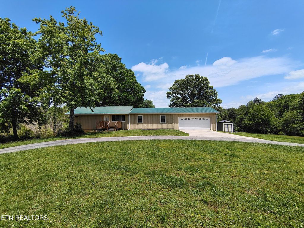 Photo of 206 Hot Water Rd, Tellico Plains, TN 37385 (MLS # 1303535)