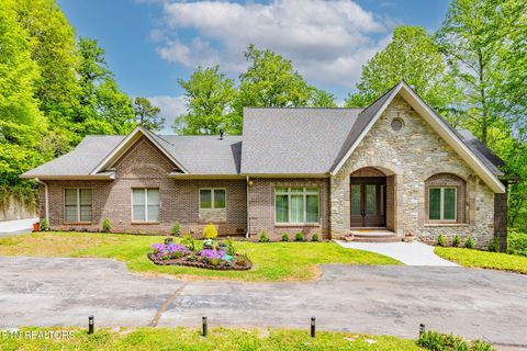 Photo of 2304 Lakemoor Drive, Knoxville, TN 37920 (MLS # 1337322)