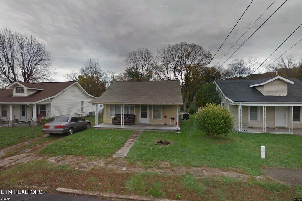 Photo of 2608 Piedmont St, Knoxville, TN 37921 (MLS # 1330877)