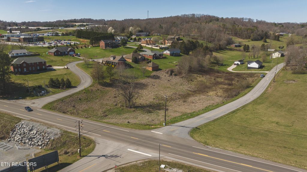 Photo of 1113 Snodgrass/Hwy 33 S Rd, New Tazewell, TN 37825 (MLS # 1288371)