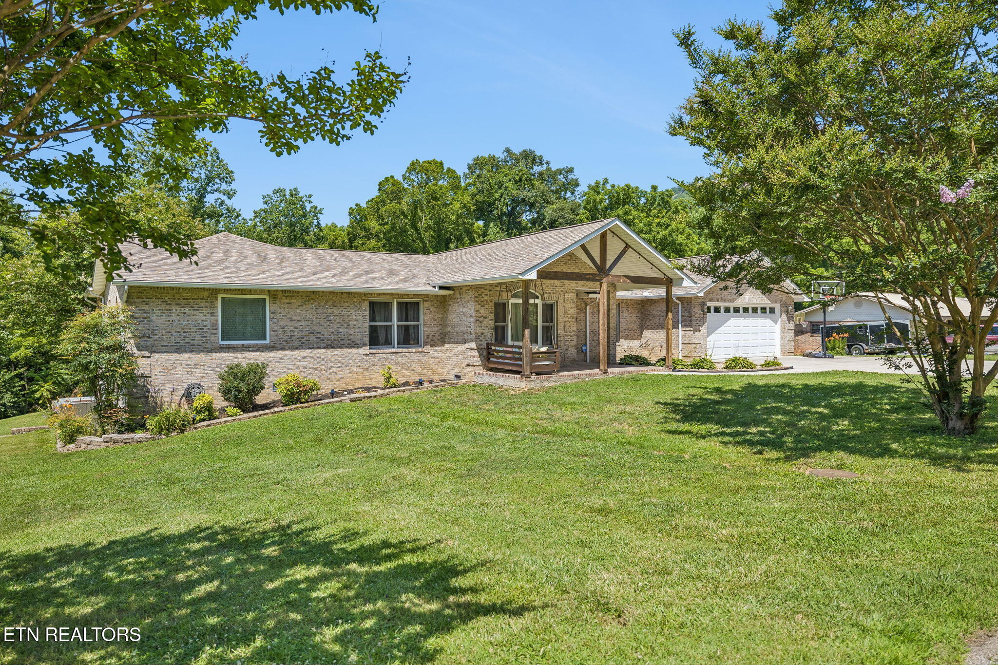677 Twin Hills Lane