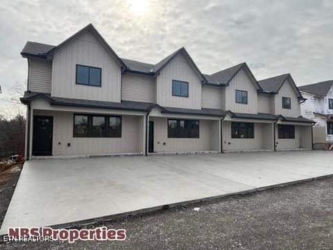 Photo of 110 Emerson Way, Lenoir City, TN 37772 (MLS # 1328545)