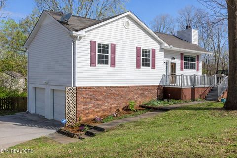 Photo of 2204 Bishops Bridge Rd, Knoxville, TN 37922 (MLS # 1334853)