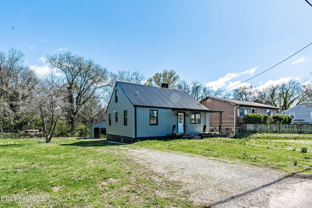 Photo of 3204 Oswald St, Knoxville, TN 37917 (MLS # 1333949)