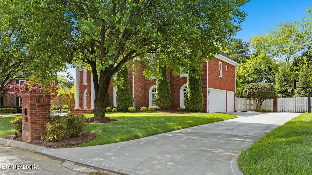 Photo of 1943 Chiswick Rd, Knoxville, TN 37922 (MLS # 1335679)