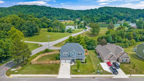 Tiny photo for 105 Ashton Fields Drive, Lenoir City, TN 37772 (MLS # 1331611)