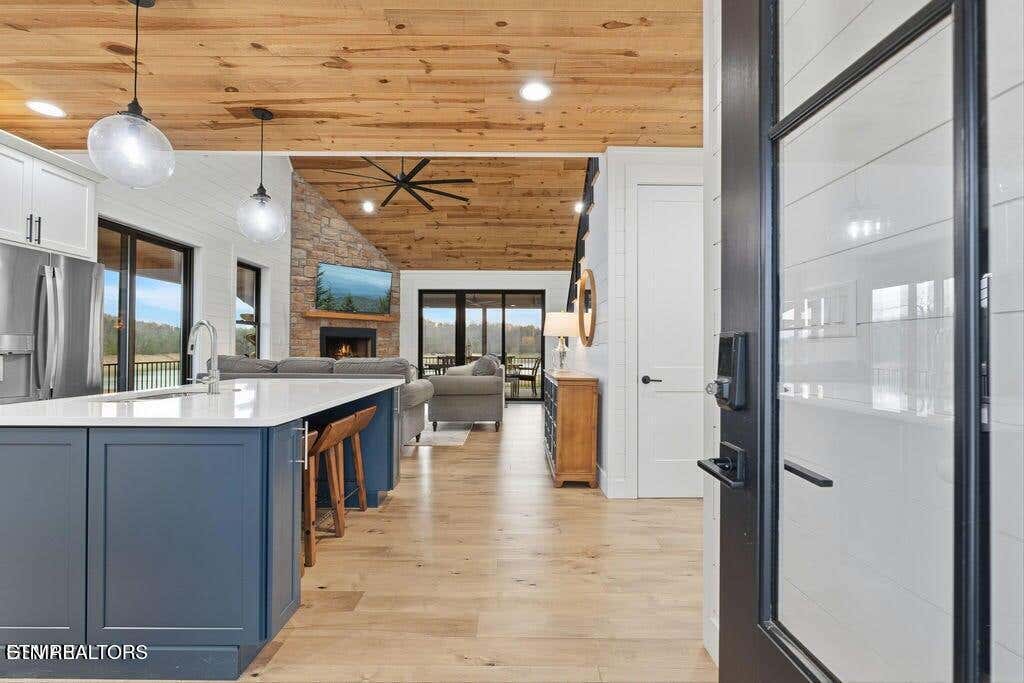 Photo of 2240 Kimsey Way, Sevierville, TN 37876 (MLS # 1352938)