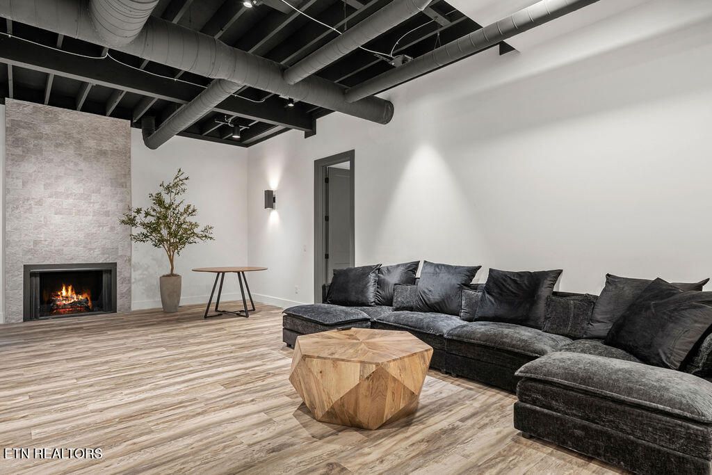 Photo of 4406 Long Rifle Rd, Sevierville, TN 37862 (MLS # 1332511)