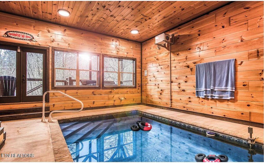 Photo of 1775 Bluff Ridge Rd, Sevierville, TN 37876 (MLS # 1333937)