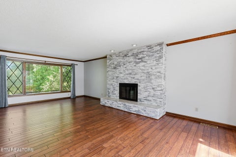 Tiny photo for 135 Claremont Rd, Oak Ridge, TN 37830 (MLS # 1353769)