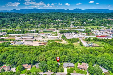 Tiny photo for 135 Claremont Rd, Oak Ridge, TN 37830 (MLS # 1353769)