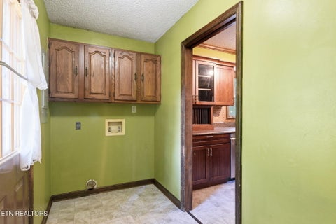 Tiny photo for 135 Claremont Rd, Oak Ridge, TN 37830 (MLS # 1353769)