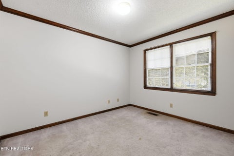 Tiny photo for 135 Claremont Rd, Oak Ridge, TN 37830 (MLS # 1353769)