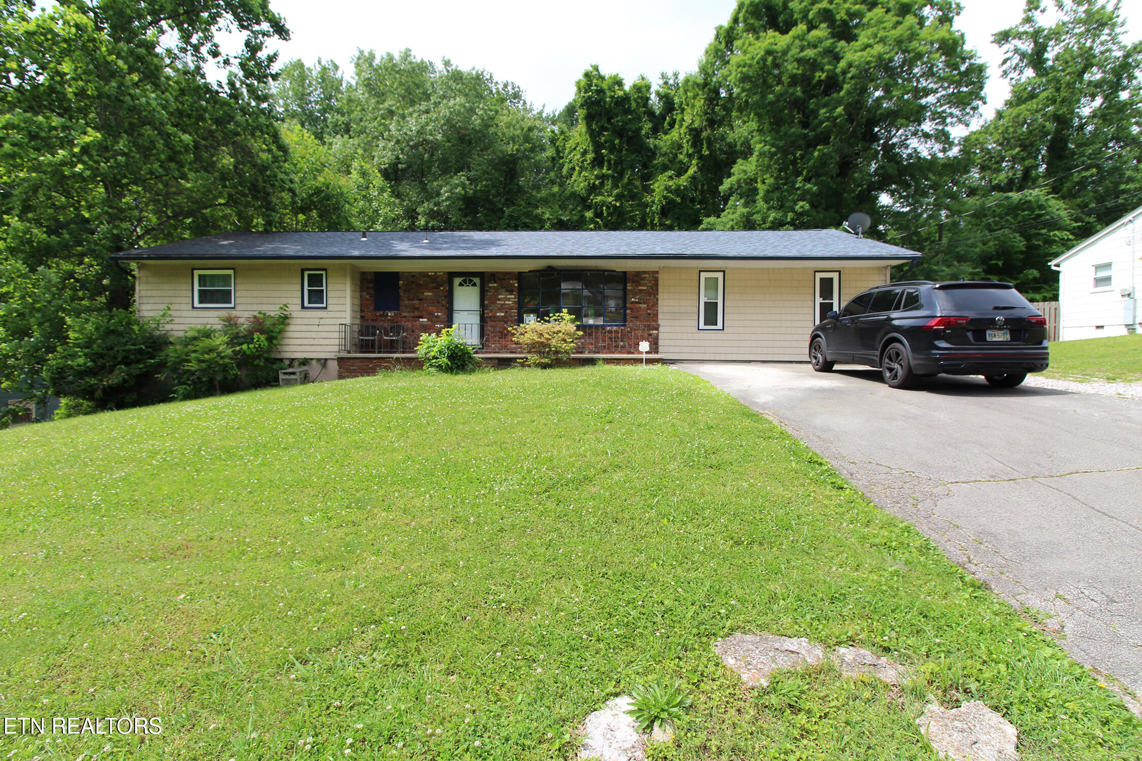 4708 Springbrook Rd