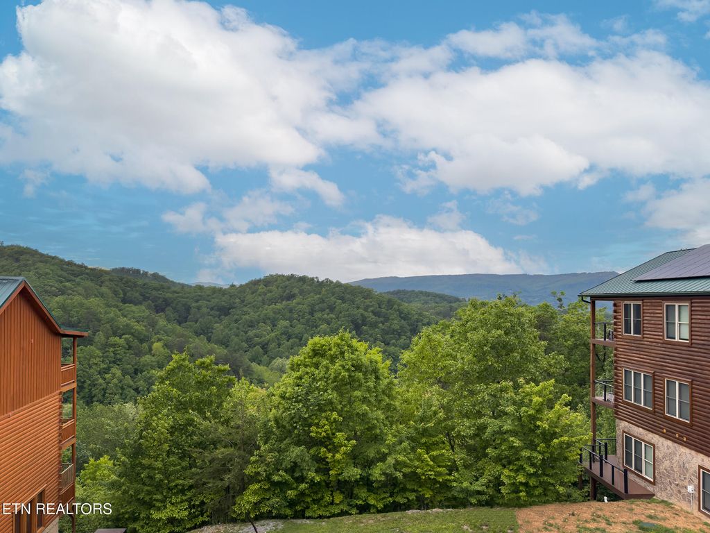 Photo of 2316 Boulder Way, Sevierville, TN 37862 (MLS # 1331681)