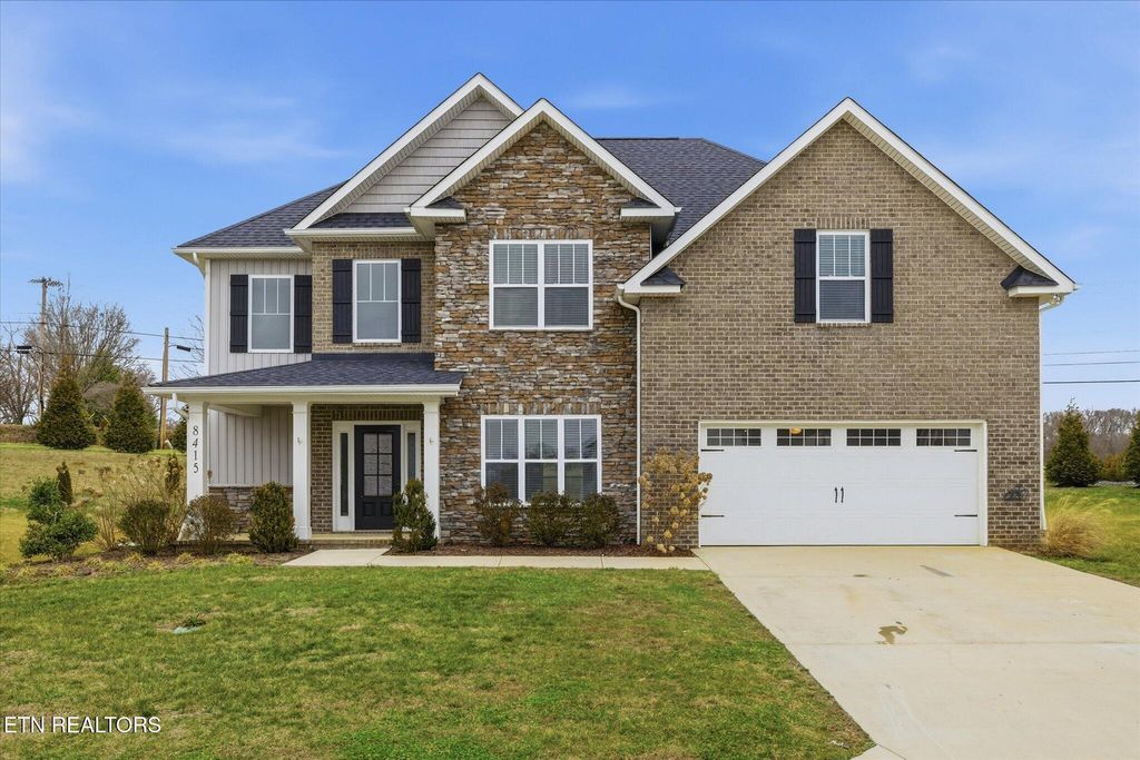 Photo of 8415 Creek Valley Lane, Knoxville, TN 37931 (MLS # 1329959)