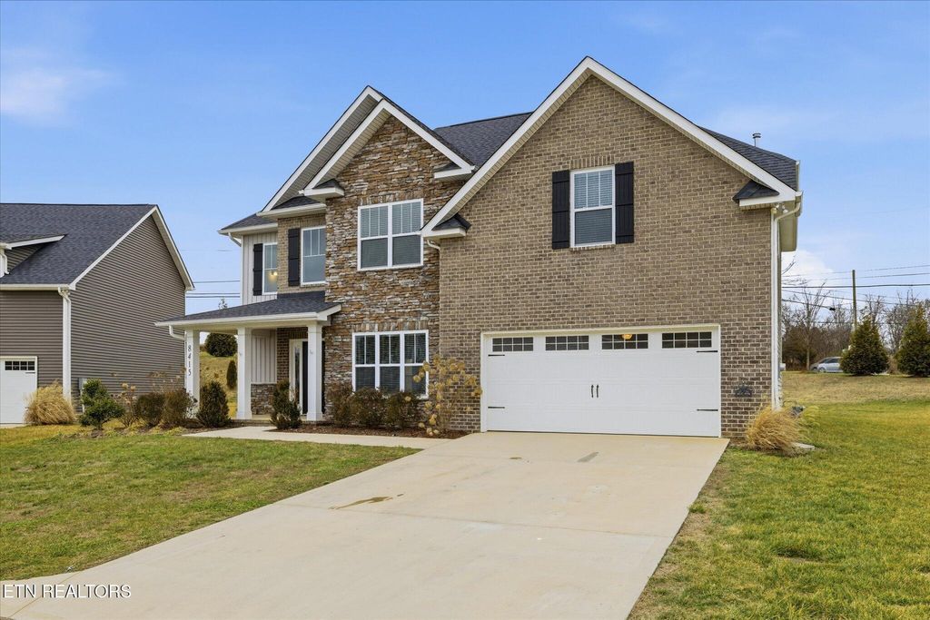 Photo of 8415 Creek Valley Lane, Knoxville, TN 37931 (MLS # 1329959)