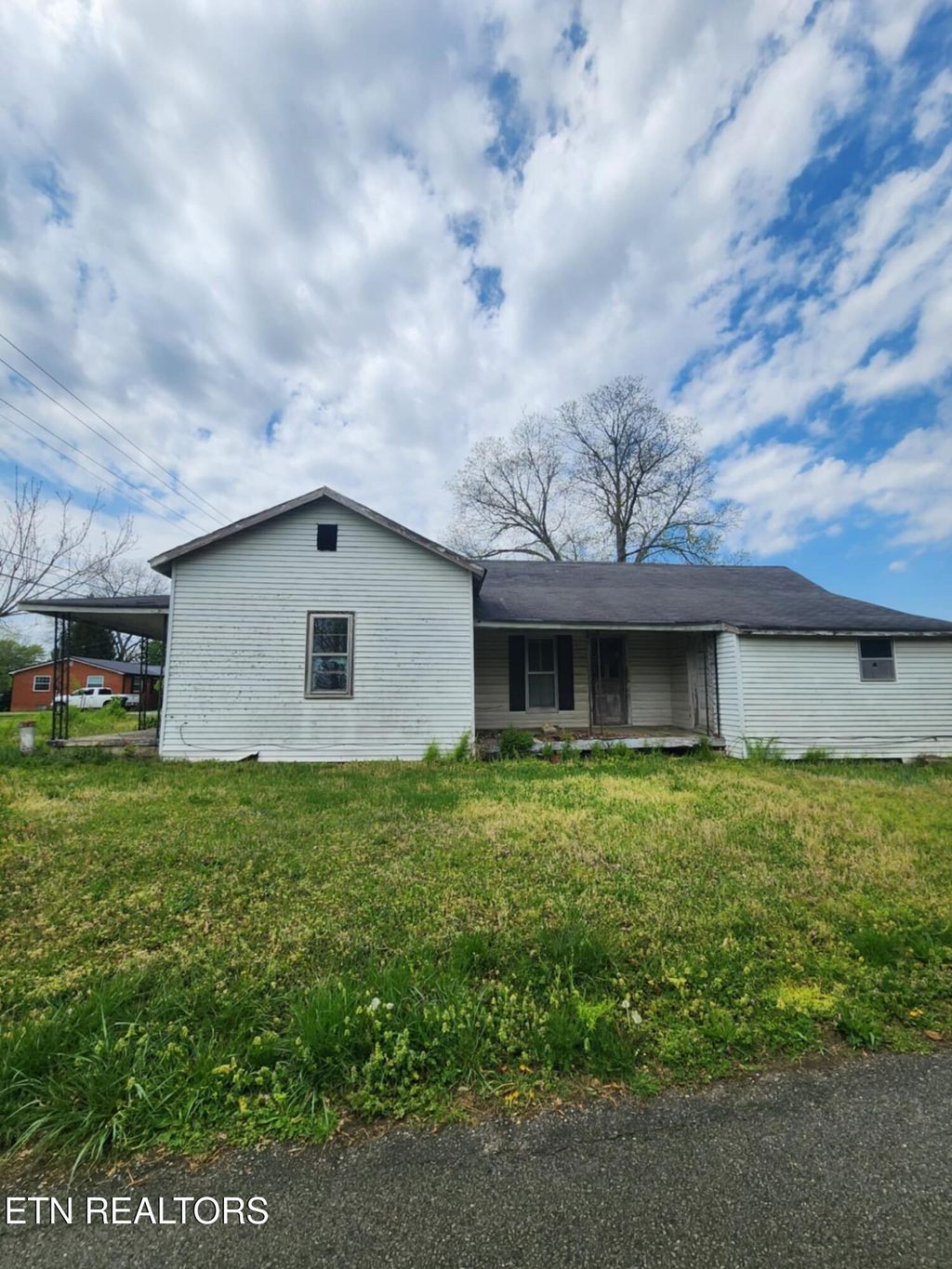 Photo of 1212 Broad St, Sweetwater, TN 37874 (MLS # 1298200)