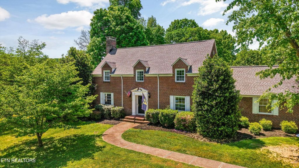 Photo of 5005 Beverly Rd, Knoxville, TN 37918 (MLS # 1338137)