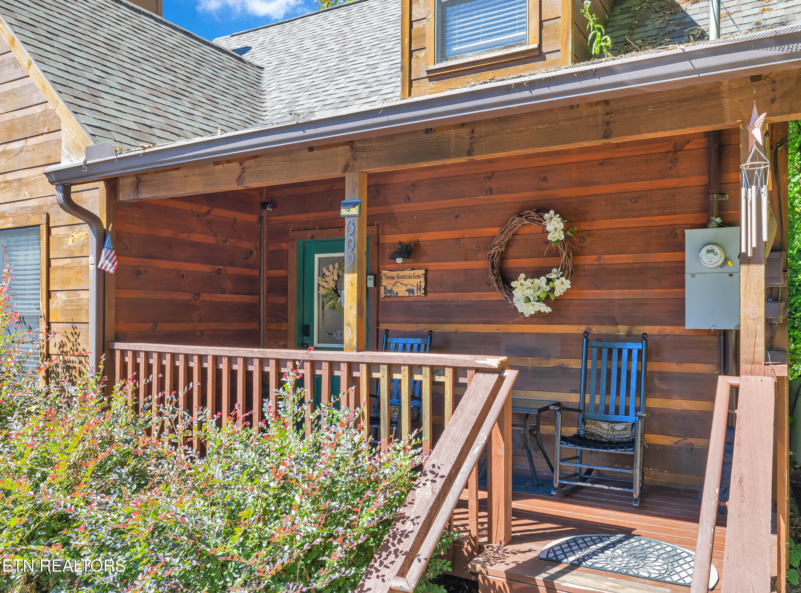 309 Elk Cove Way