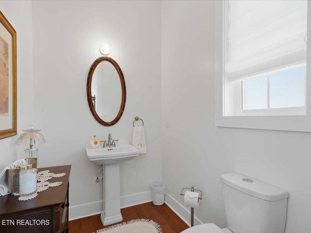270 Sonshine Ridge Rd, Cosby, TN, 37722, USA, 2 Bedrooms Bedrooms, ,4 BathroomsBathrooms,Residential,Active,270 Sonshine Ridge Rd,1340976