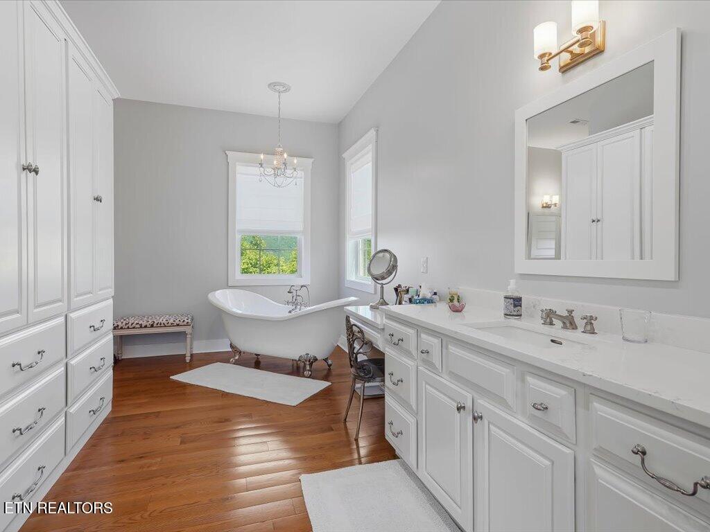 270 Sonshine Ridge Rd, Cosby, TN, 37722, USA, 2 Bedrooms Bedrooms, ,4 BathroomsBathrooms,Residential,Active,270 Sonshine Ridge Rd,1340976