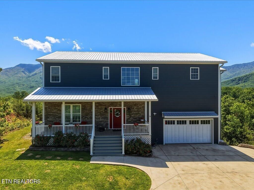Photo of 270 Sonshine Ridge Rd, Cosby, TN 37722 (MLS # 1340976)