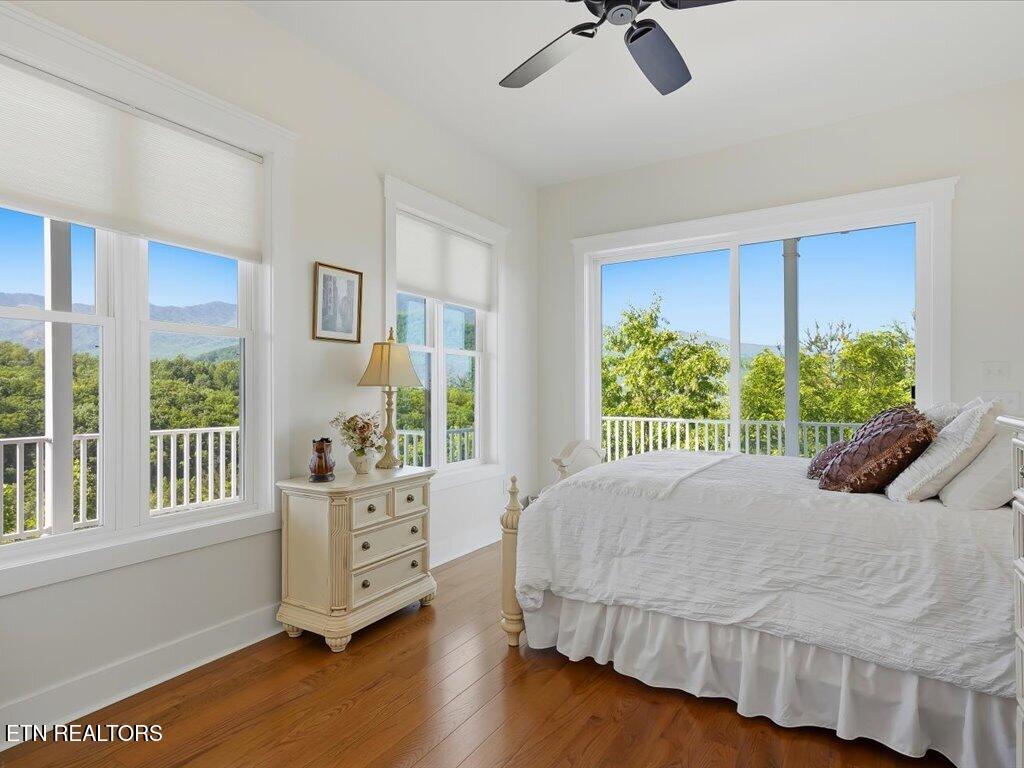 270 Sonshine Ridge Rd, Cosby, TN, 37722, USA, 2 Bedrooms Bedrooms, ,4 BathroomsBathrooms,Residential,Active,270 Sonshine Ridge Rd,1340976